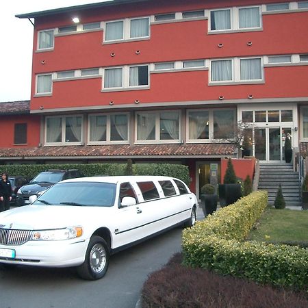 Hotel San Martino Darfo Boario Terme ภายนอก รูปภาพ