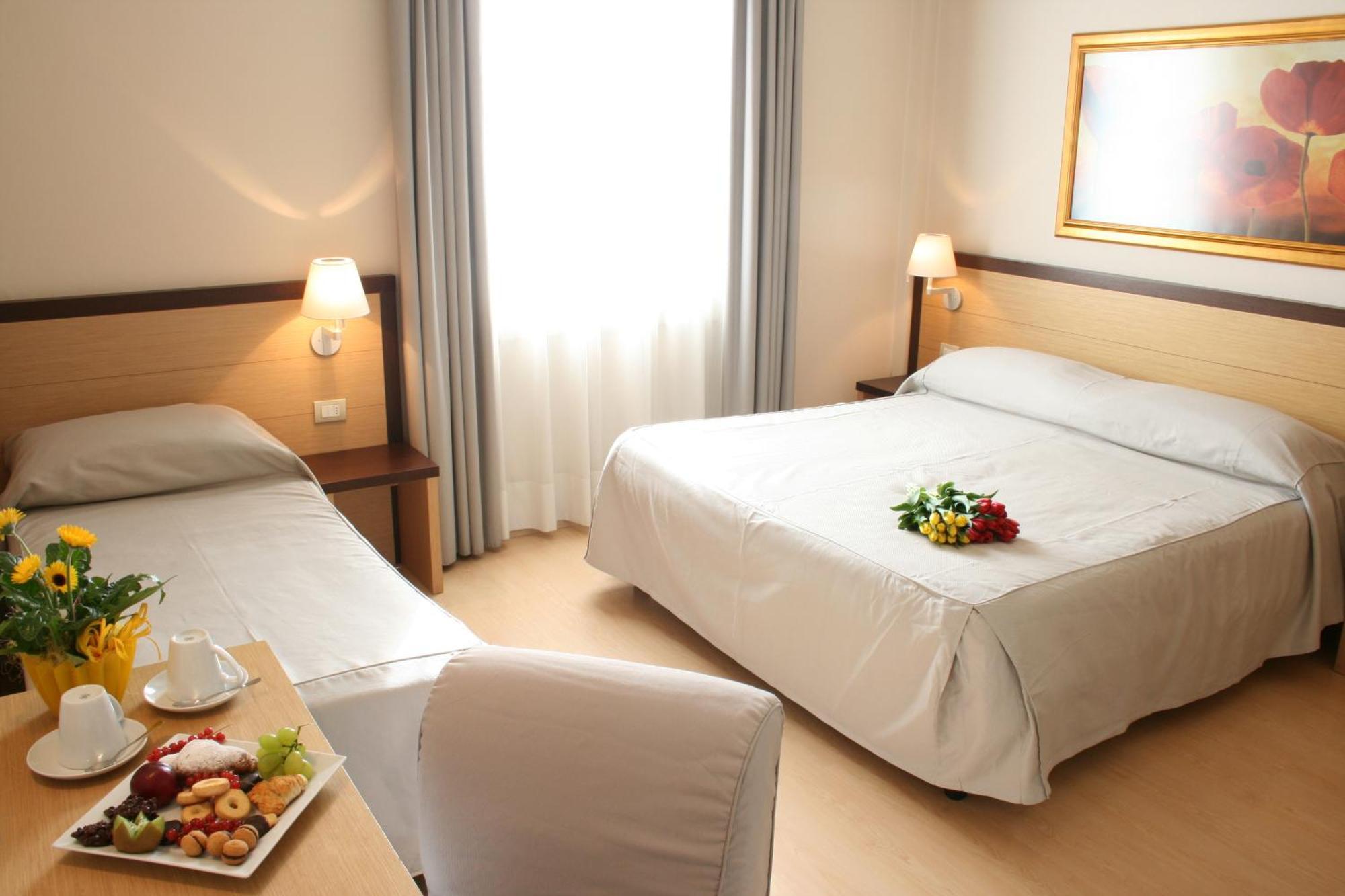 Hotel San Martino Darfo Boario Terme ภายนอก รูปภาพ
