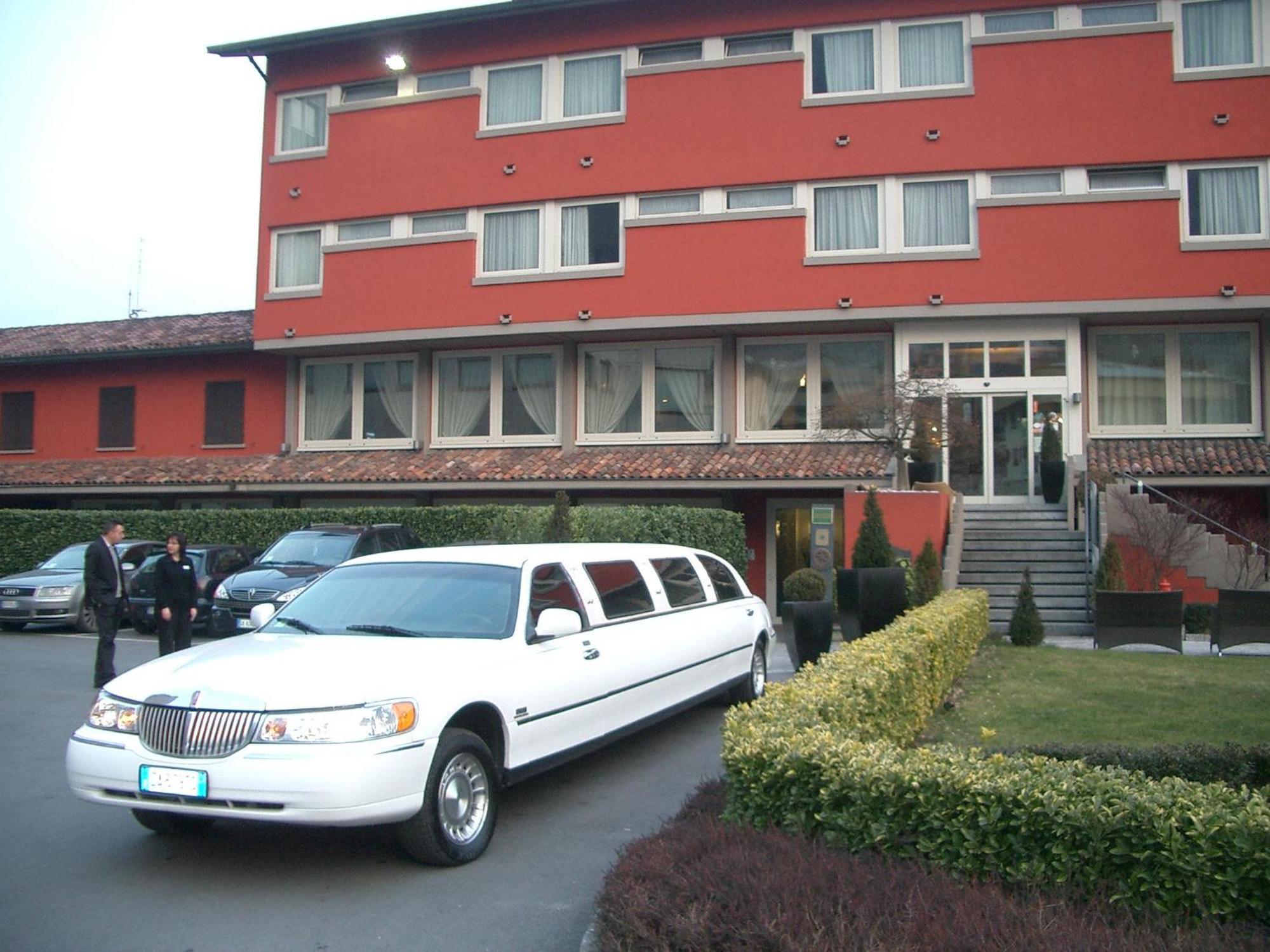 Hotel San Martino Darfo Boario Terme ภายนอก รูปภาพ