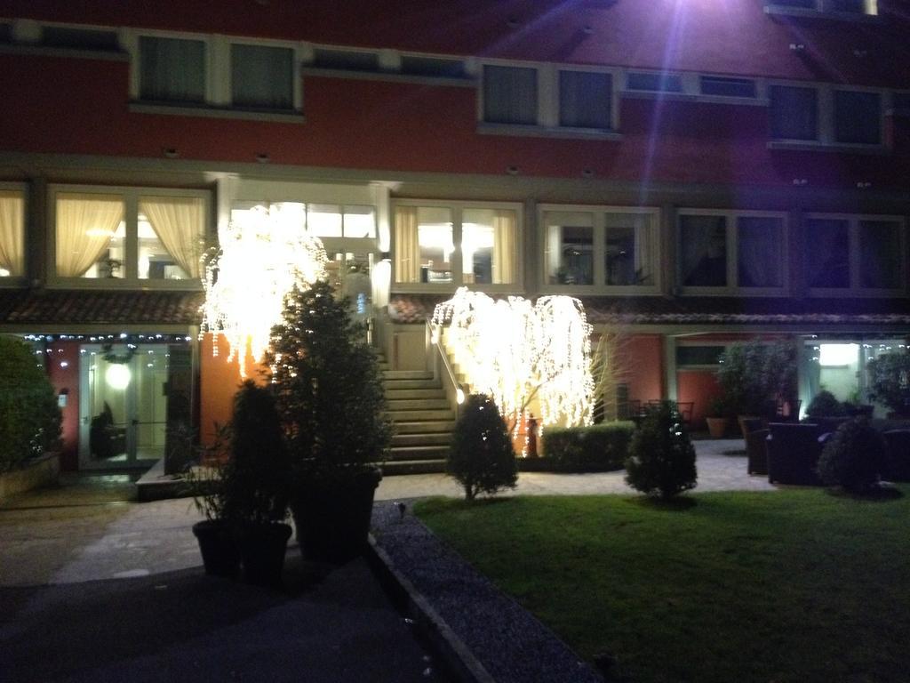 Hotel San Martino Darfo Boario Terme ภายนอก รูปภาพ