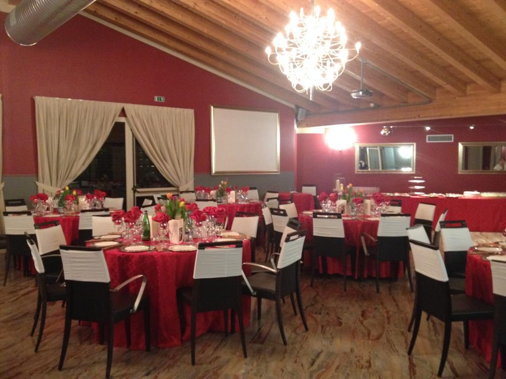 Hotel San Martino Darfo Boario Terme ภายนอก รูปภาพ