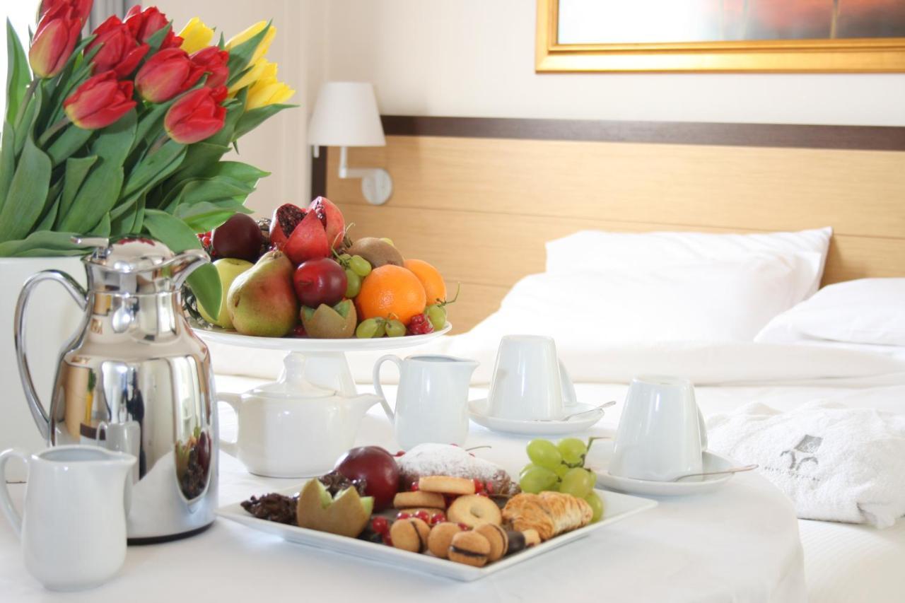 Hotel San Martino Darfo Boario Terme ภายนอก รูปภาพ