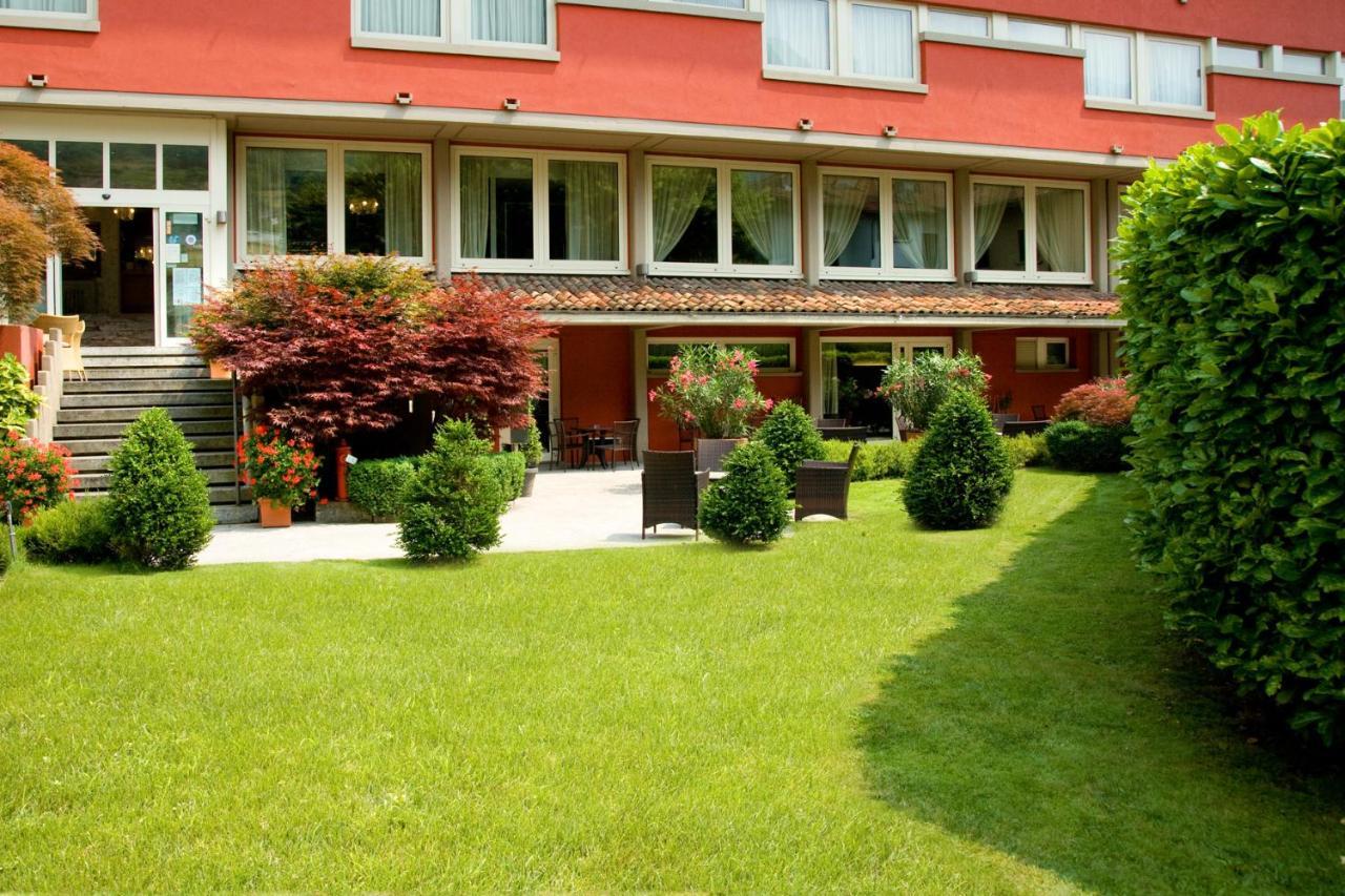 Hotel San Martino Darfo Boario Terme ภายนอก รูปภาพ
