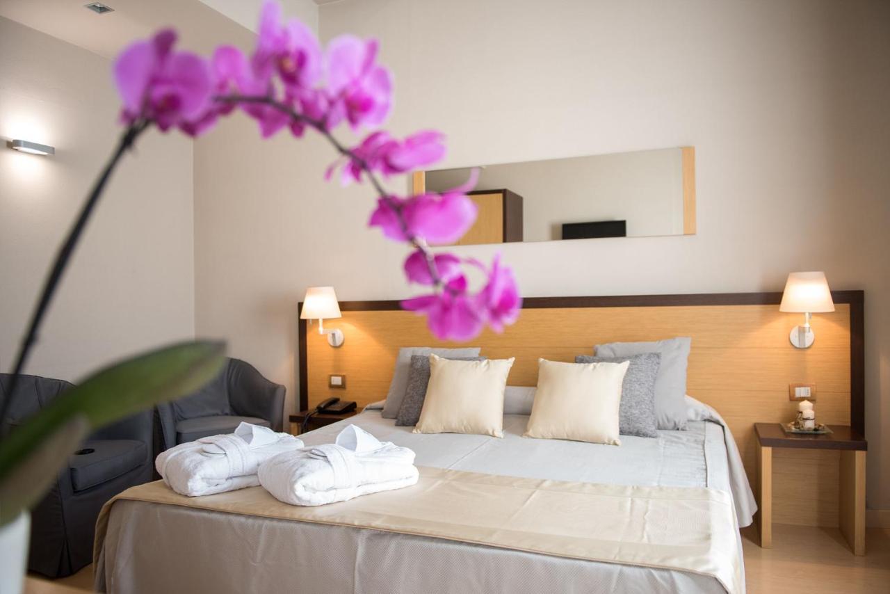 Hotel San Martino Darfo Boario Terme ภายนอก รูปภาพ
