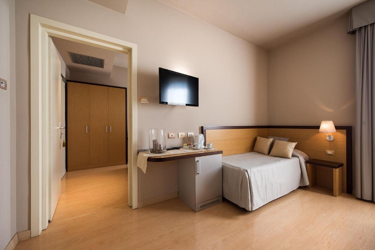 Hotel San Martino Darfo Boario Terme ภายนอก รูปภาพ