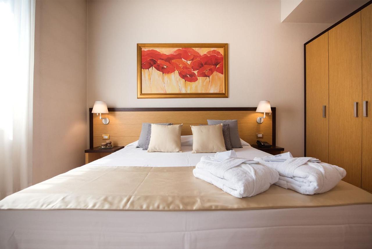 Hotel San Martino Darfo Boario Terme ภายนอก รูปภาพ